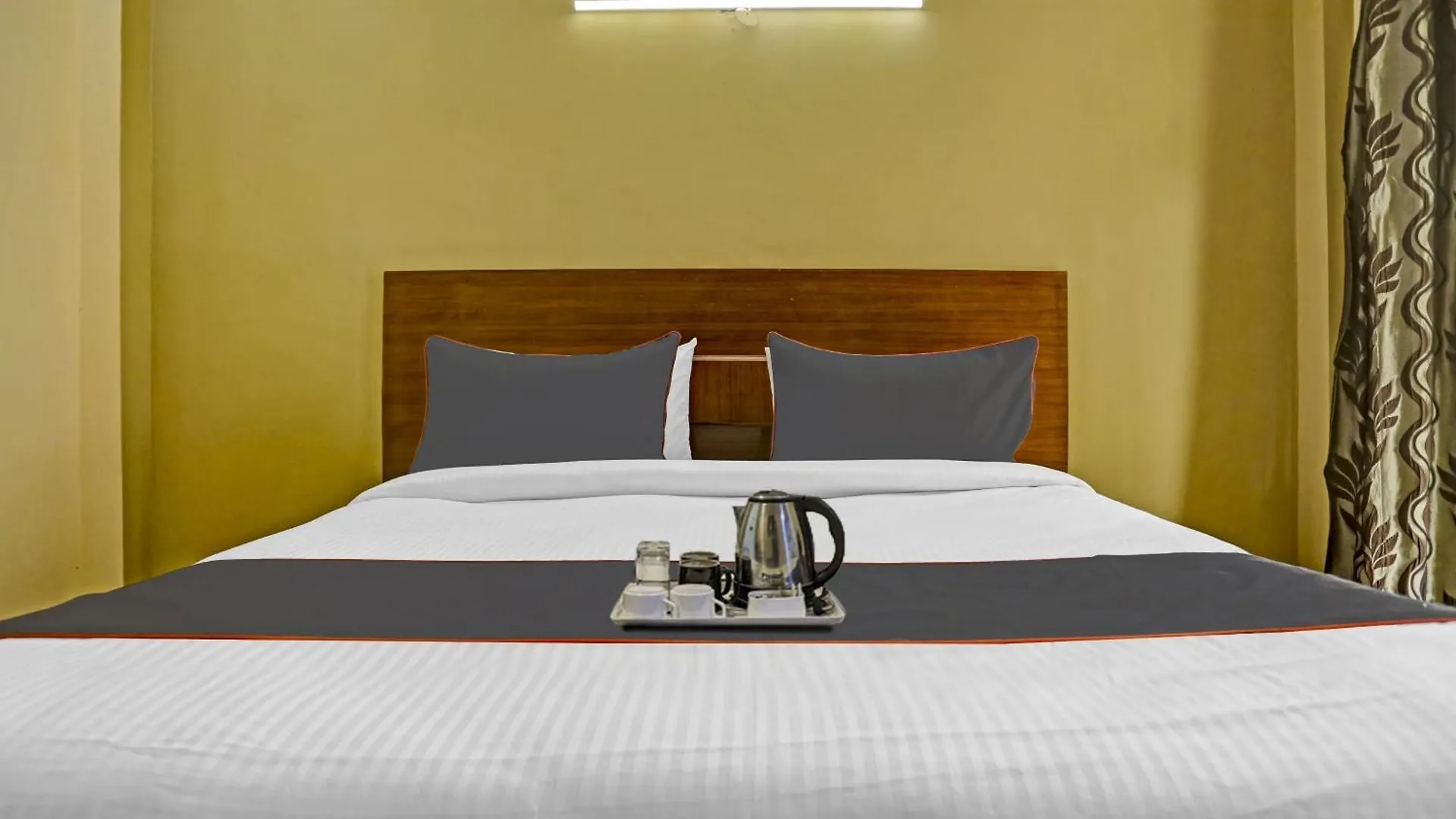 Collection O Grand Casa Hotel Gurgaon 4*,  India