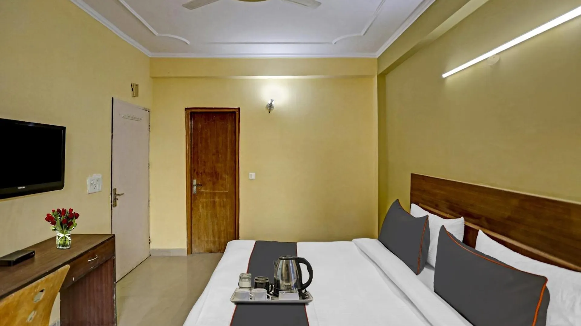 Collection O Grand Casa Hotel Gurgaon